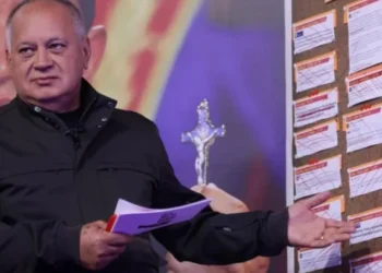 Diosdado Cabello rechaza sanciones y llamados de acción militar: «No nos asustan ni prendidos en candela»