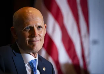 Rick Scott advierte sobre fuertes repercusiones tras detención del yerno de Edmundo González: «A Maduro le conviene poner fin a su brutal persecución y opresión»