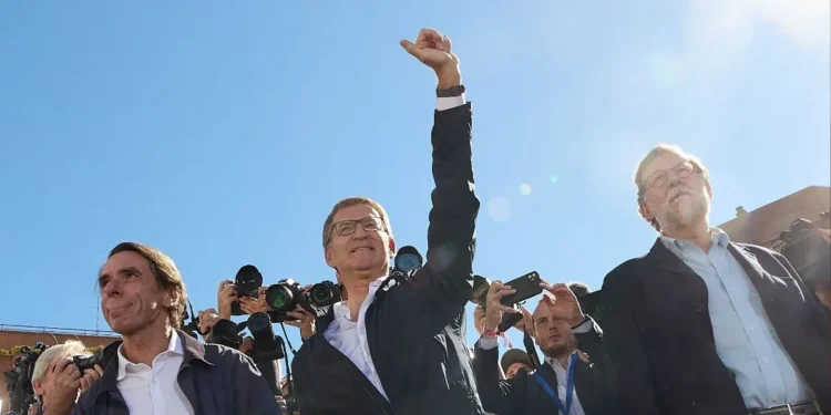 Aznar y Rajoy se unen a Feijóo y Ayuso para asistir a manifestación en Madrid en apoyo a Edmundo González