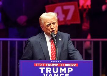 Trump firmará al menos 10 ordenes ejecutivas sobre inmigración tras su investidura presidencial 