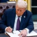 Trump firma una orden ejecutiva para negar la ciudadanía a hijos de inmigrantes indocumentados