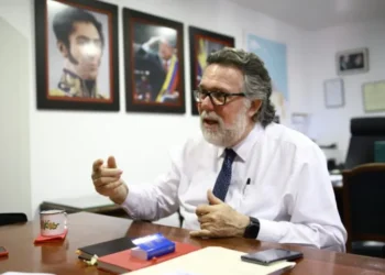 Embajador de Venezuela en Paraguay regresó a Caracas tras ruptura de relaciones:  «que Edmundo González les resuelva sus problemas»