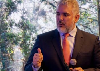 Iván Duque responde a Diosdado Cabello y afirma que el Tren de Aragua es una «estructura criminal» al servicio del régimen