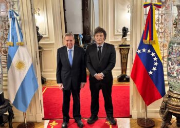 Edmundo González Urrutia ya se encuentra en la Casa Rosada (Foto y video)