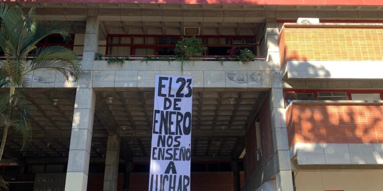 Calles de Venezuela amanecen con mensajes en rechazo a la dictadura: «Lo hicimos el 23 de enero del 58 ¡Lo haremos de nuevo»