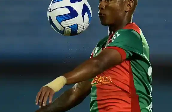 El delantero uruguayo Mathías Acuña fue hallado muerto en un hotel