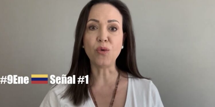 Asiste con tu camisa amarilla, azul o roja: María Corina Machado reitera llamado a las calles este 9Ene