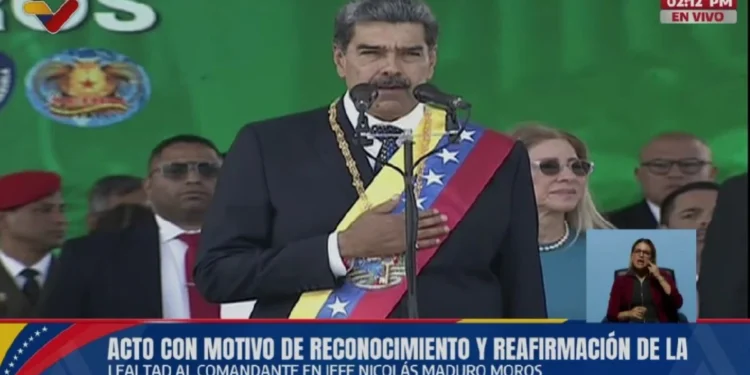 La Fuerza Armada de Venezuela reafirma su lealtad a Nicolás Maduro en un acto militar