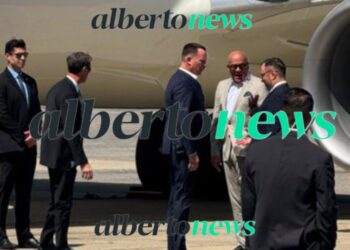 Asesor de Donald Trump fue recibido por Yván Gil y Jorge Rodríguez en Maiquetía (Foto)