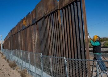 El Gobierno de Trump retoma la reconstrucción del muro en la fronteriza Tijuana