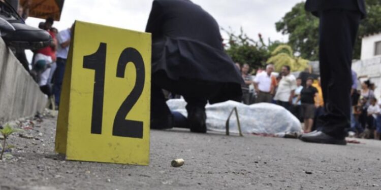 Funcionario de la GNB fue asesinado a tiros dentro de su vehículo en Caracas