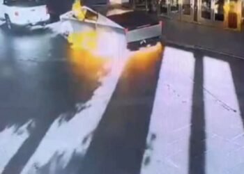 Explosión de Cybertruck en el Hotel Trump en Las Vegas provocó al menos un muerto