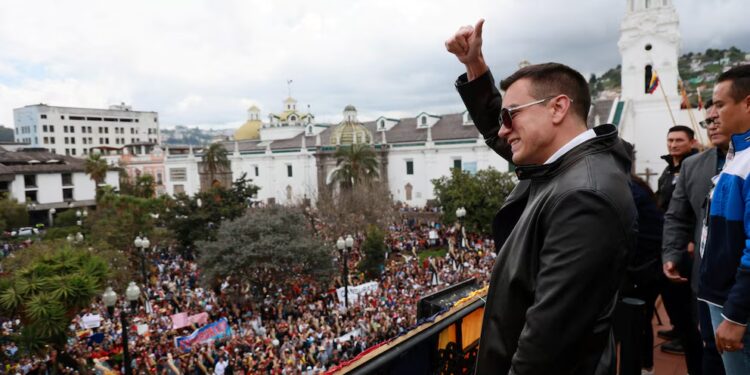 Ecuador abre una campaña marcada por la violencia y la pugna de Noboa y su vicepresidenta