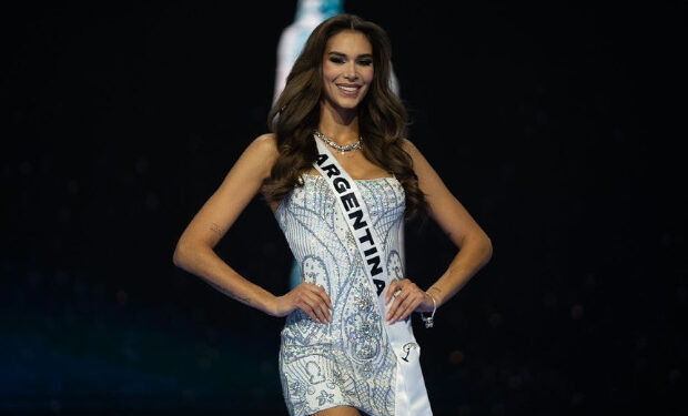 Miss Universo destituye a Miss Argentina por críticas a la organización