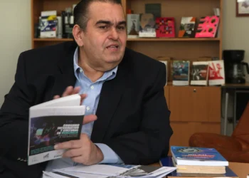 Esposa de Carlos Correa exige conocer su paradero y liberación