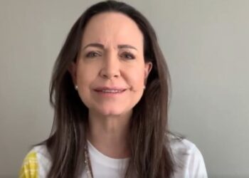 María Corina instó a los venezolanos a tener serenidad y firmeza: «Todos sabemos que esto se acabó»