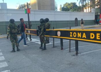 Denuncian que régimen restringe las vías hacia Caracas por ilegal acto de juramentación de Maduro