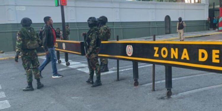 Denuncian que régimen restringe las vías hacia Caracas por ilegal acto de juramentación de Maduro