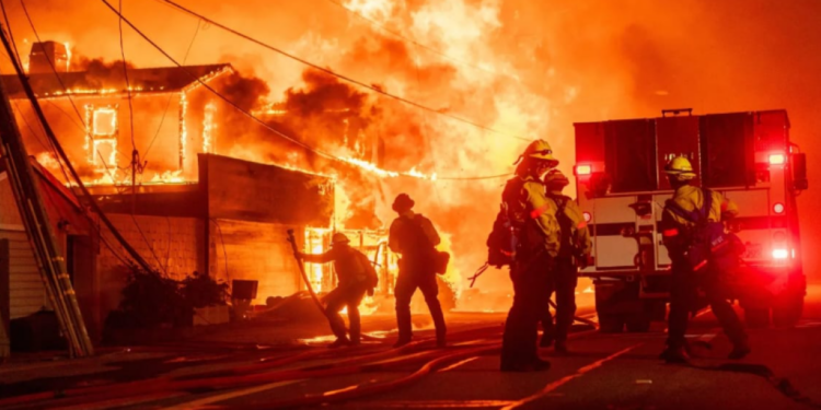 Cifra de muertos por los incendios en Los Ángeles aumenta a 24