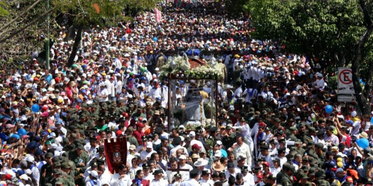 Miles de feligreses vestirán de fe el estado Lara en honor a La Divina Pastora