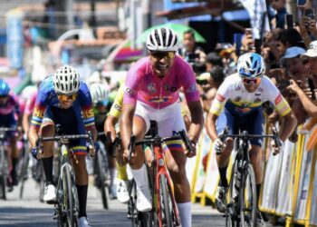 Arlex Méndez conquista la tercera etapa de la Vuelta al Táchira