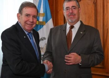 Presidente de Guatemala, Bernardo Arévalo, se reunió con Edmundo González: «Venezolanos, no están solos»