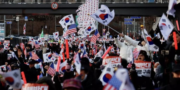 Protestan ante arresto del presidente destituido de Corea del Sur