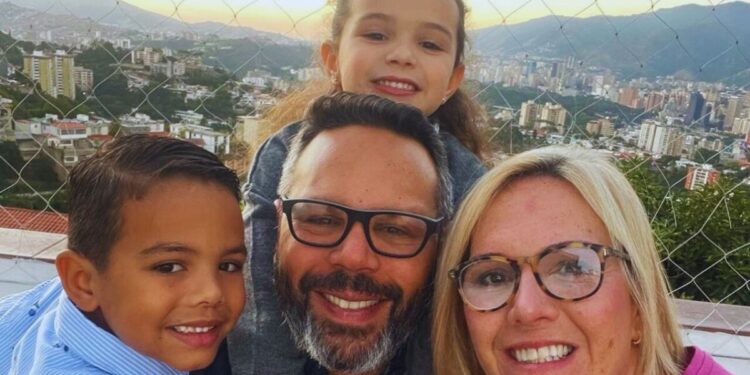 Hija de Edmundo González Urrutia exigió una fe de vida y la liberación de su esposo