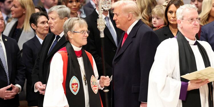 Trump exige disculpas a obispa que le pidió tener “misericordia” de personas LGBTQ+ y migrantes