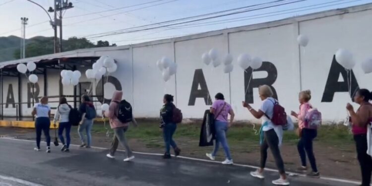 Denuncian traslado de 14 nuevos presos políticos a la cárcel de Tocorón, se desconocen sus identidades