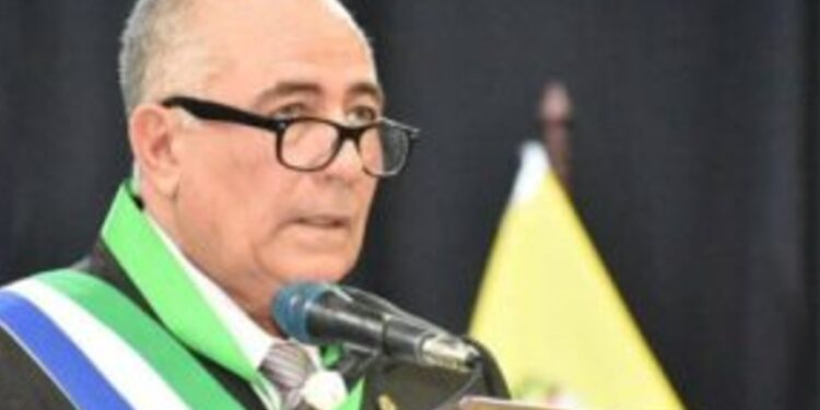 Denuncian detención del alcalde zuliano Nervis Sarcos y su chofer