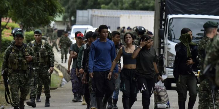 Más de 40.000 personas han sido desplazadas por la violencia en el Catatumbo