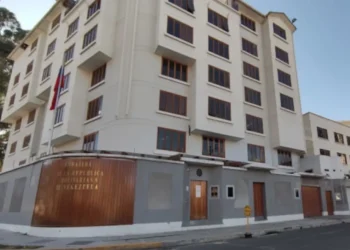 Bolivia denuncia atentado con disparos a la embajada de Venezuela en La Paz