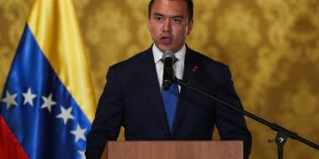 Presidente de Ecuador firmó el decreto que declara «grupo terrorista» al Tren de Aragua