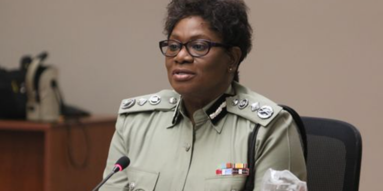 Arrestan a jefa policial de Trinidad y Tobago, ligada a caso de agencia de inteligencia