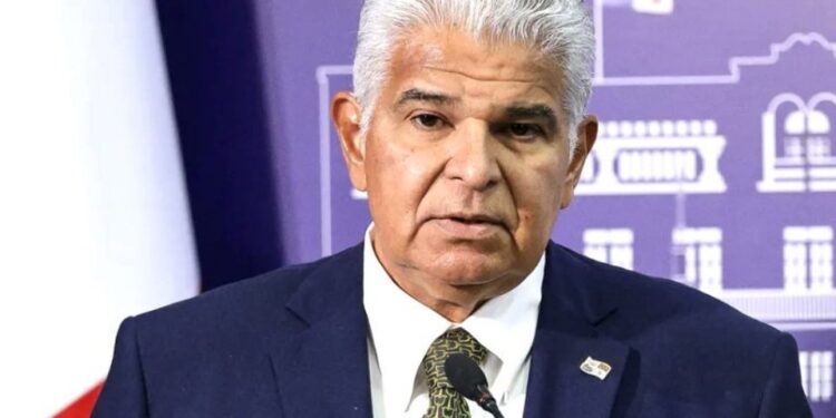Mulino descarta negociar con EEUU sobre el canal de Panamá