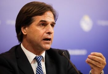 Lacalle Pou: “Maduro tira patadas para todos lados porque lo único que quiere es quedarse en el poder”