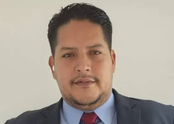 Madre de motorizado de María Corina pide al régimen que “no dejen morir a mi hijo”