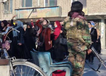 Fiscal de CPI pide órdenes de captura contra líderes talibanes por persecución de género en Afganistán