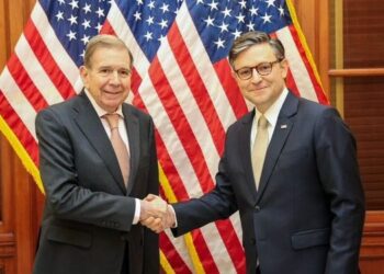 Edmundo González se reunió con el presidente de la Cámara de Representantes de EEUU previo a la detención de su yerno