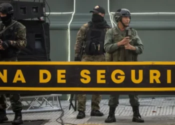 ABC de España: Crece la tensión en Caracas ante las inminentes marchas a favor de las investiduras de Nicolás Maduro y Edmundo González