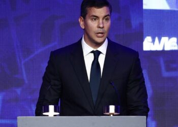 Presidente de Paraguay llega a Panamá para reunirse con su homólogo Mulino