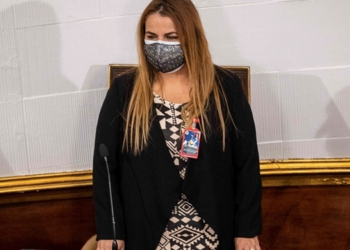 Iris Varela pide capturar a María Corina antes de que «se vaya con la cabuya en la pata» como Guaidó