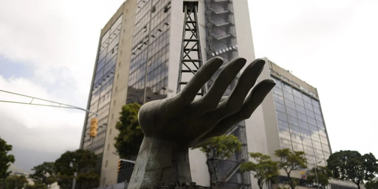 EEUU mantiene salvavidas financiero para el régimen de Maduro