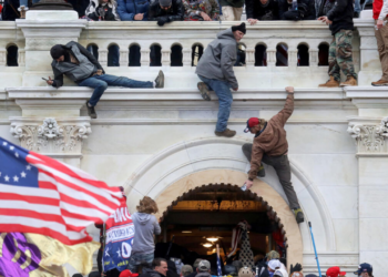 Liberados dos líderes radicales del asalto al Capitolio tras ser indultados por Trump