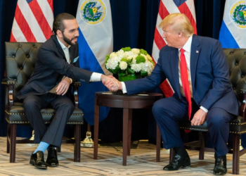 Donald Trump conversará por teléfono este jueves con el presidente salvadoreño, Nayib Bukele