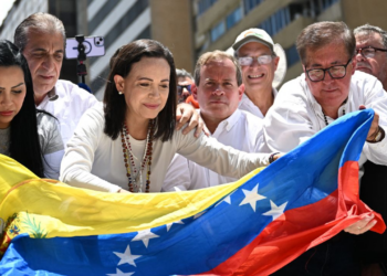 VOA | ¿Votar o no este año?: El dilema de la oposición en Venezuela que desafía su unidad frente a las maniobras de Maduro