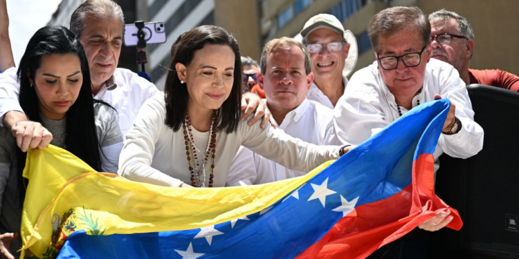 VOA | ¿Votar o no este año?: El dilema de la oposición en Venezuela que desafía su unidad frente a las maniobras de Maduro