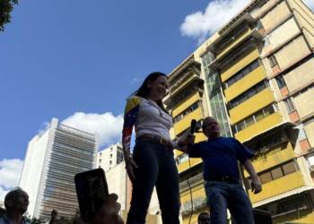 María Corina Machado se sumó a protesta en Caracas tras 133 días de clandestinidad