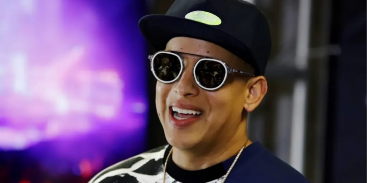 Daddy Yankee contrata a una empresa de seguridad bancaria para «ordenar» sus corporaciones